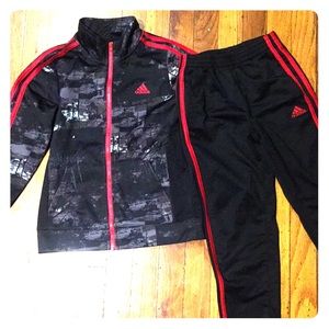 Adidas sweatsuit